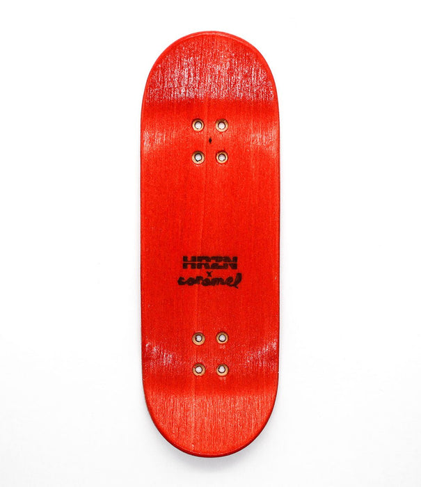 Horizon x Caramel red dagger deck 32mm - Caramel Fingerboards - Fingerboard store