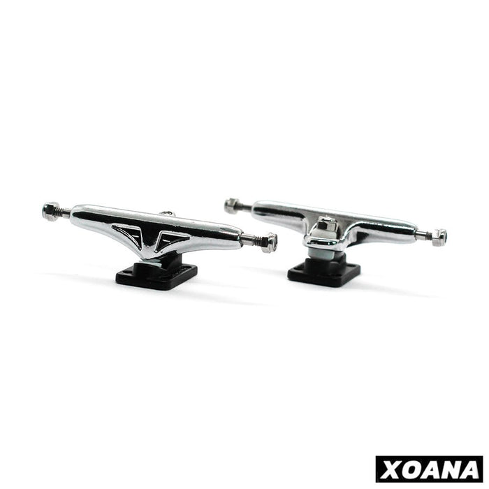 Xoana silver/black fingerboard trucks 33mm - Caramel Fingerboards - Fingerboard store